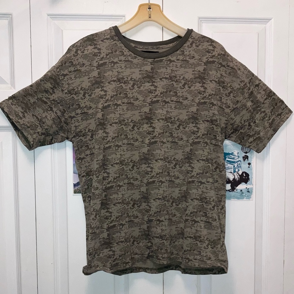 CAMO OVERSIZED TEE